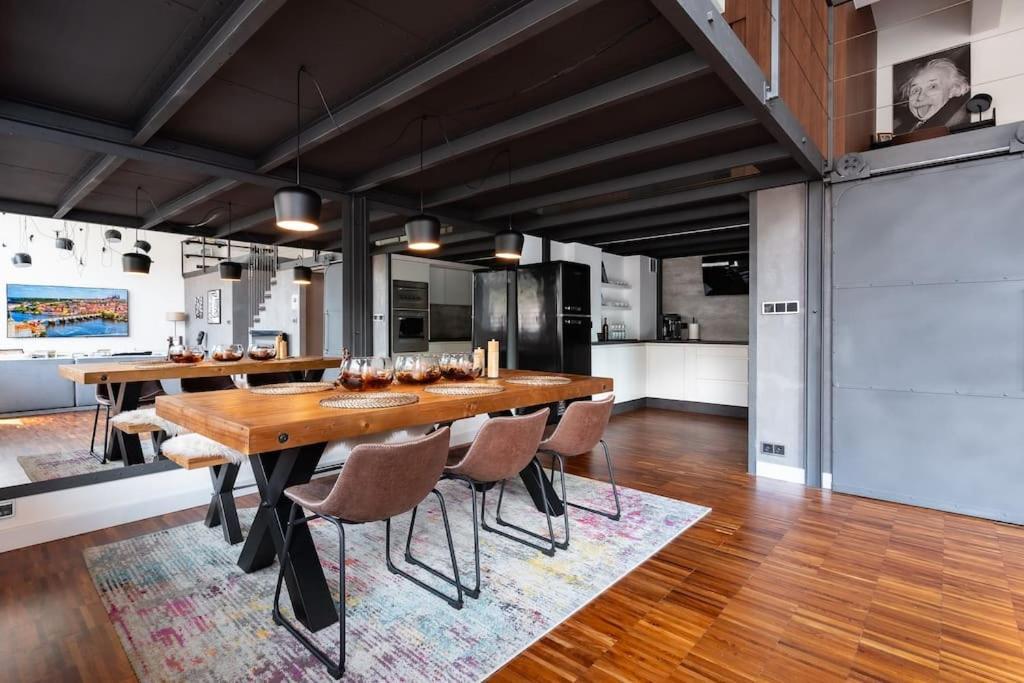 The Factory Loft Prague Praga Exterior foto